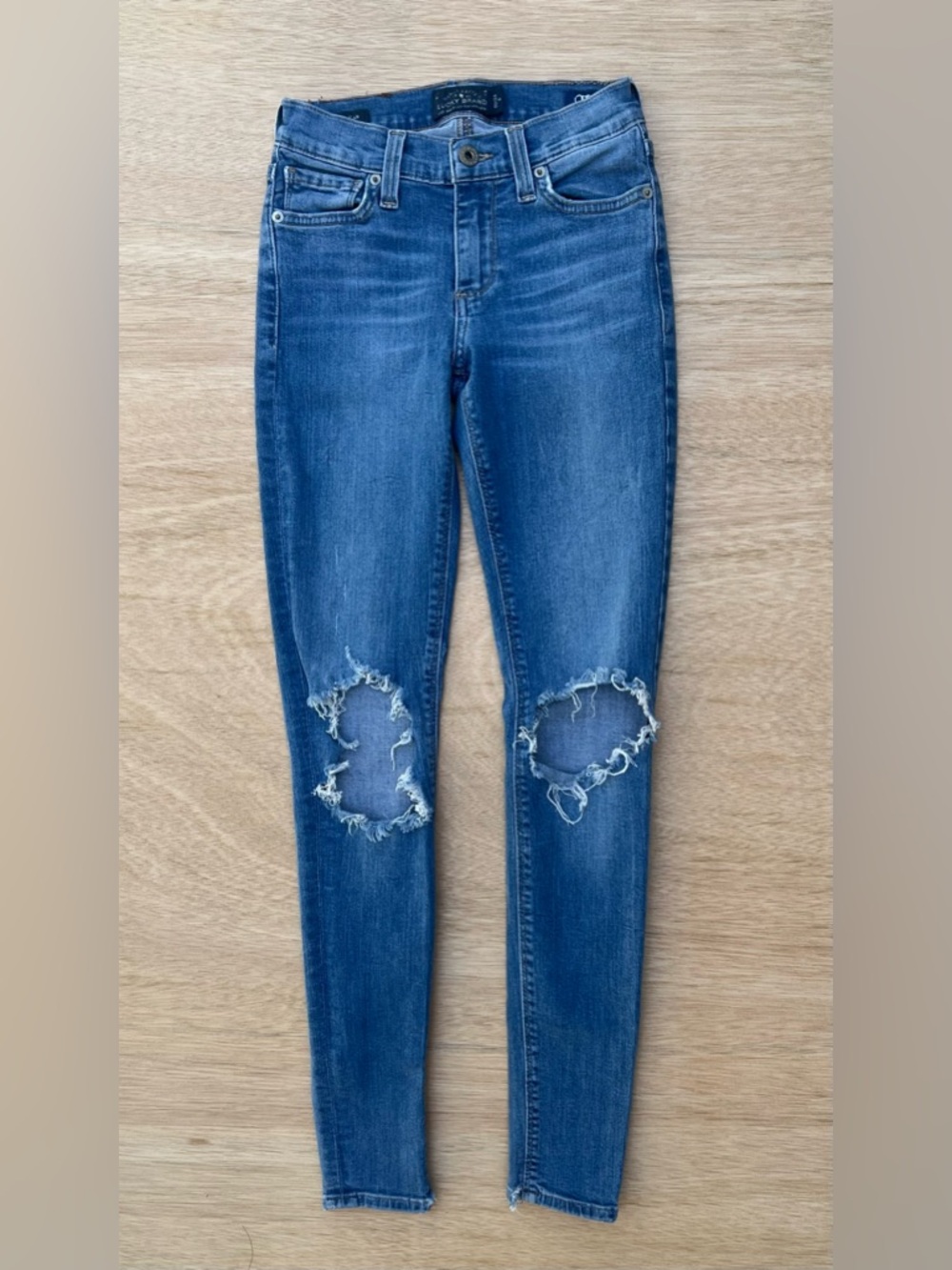 Lucky Brand Low Rise Medium Blue Wash Distressed Skinny Jeans 24 Y2K Festival